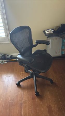 Aeron - Herman Miller $200