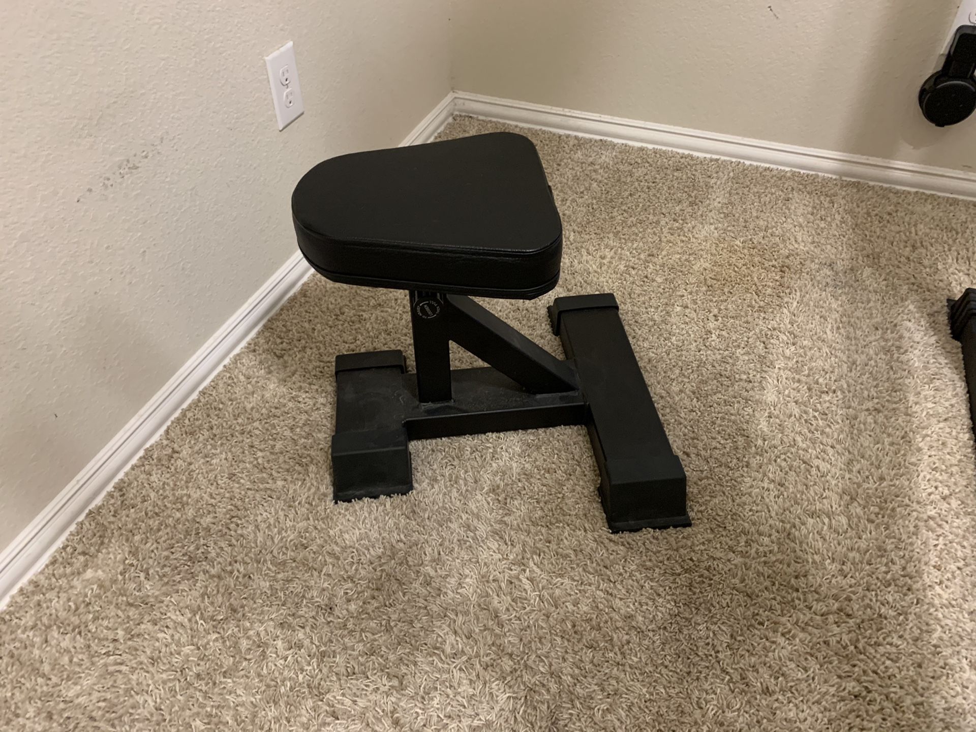Weider Club C670 Home Gym / Weight Cage / 327.5 lbs Olympic Weights for