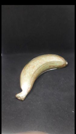 Murano Rare 7 1/2" gold & glass banana