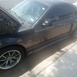 2003 Ford Mustang