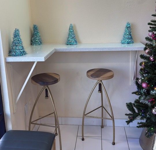 Quartz Bar And Stools