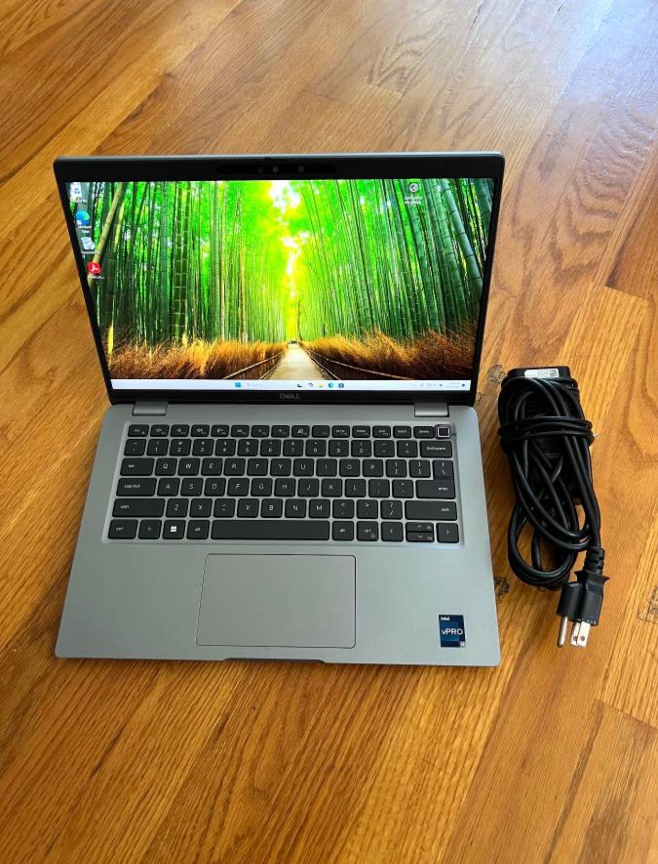 14 inches Dell Latitude 5440 Touchscreen Laptop Win11 Pro i7 1365U 10-Cores @1.8Ghz RAM 16Gb SSD 512Gb Microsoft Office - Product 2023 Warranty 1/2027