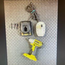 Dewalt Heavy Duty 18 Volt 1/4” Cordless Impact Driver