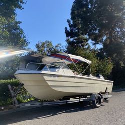 1969 Cheyenne tri-hull outboard Thunderbird