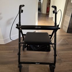 Adjustable 4-wheeled walker 