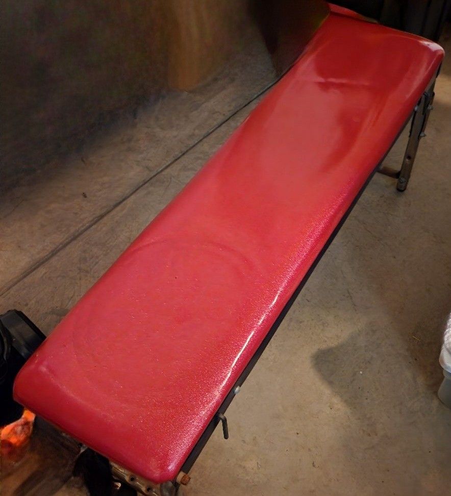 Flat Weight Bench