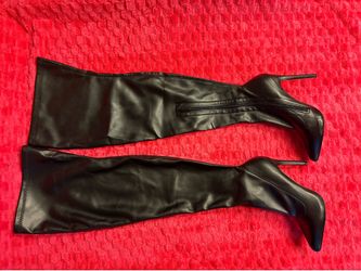 Fashion Nova Black Over-the-Knee Stiletto Boots Size 8.5