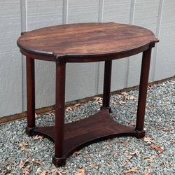 Antique Bailey Tables 2 Tier Solid Wood Scallop Corners Cocktail Sofa Parlor Oval Table