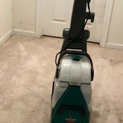 BISSELL HOME CARPET CLEANER 