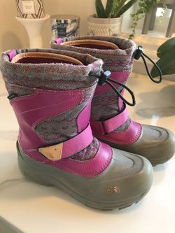 Girls North Face Winter Boot