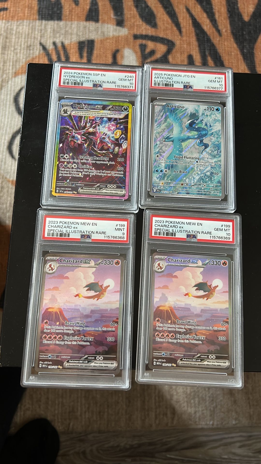 Psa 10 Charizard , Articuno , Hydregon Pokemon Cards