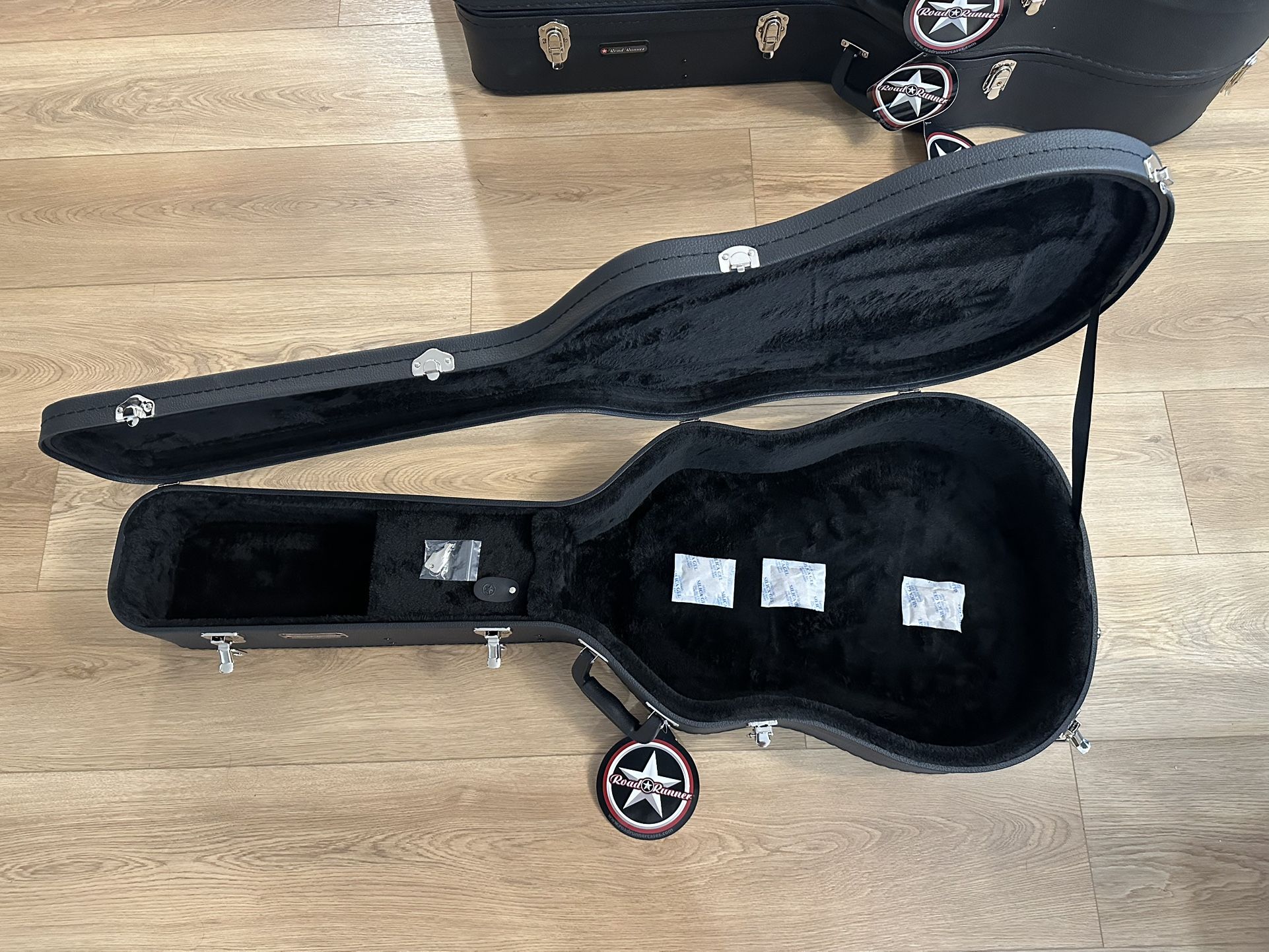 Guitar Case (New)