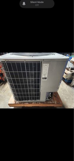 Complete Carrier 3 Ton Heat Pump HVAC System – Air Handler, Heat Strip, Thermostat & Accessories – $1,200 OBO
