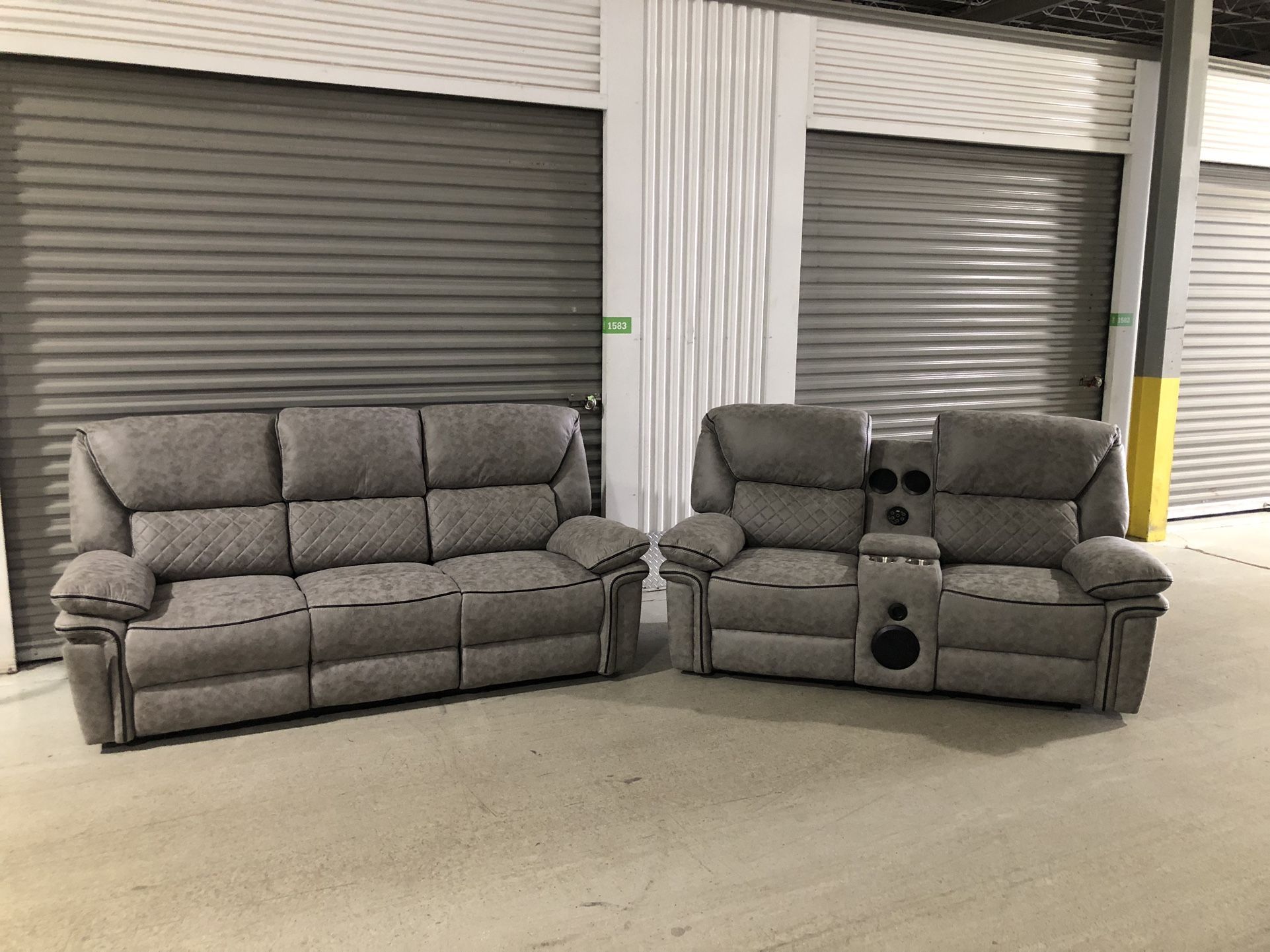 Grey Sofa/Loveseat w/Bluetooth