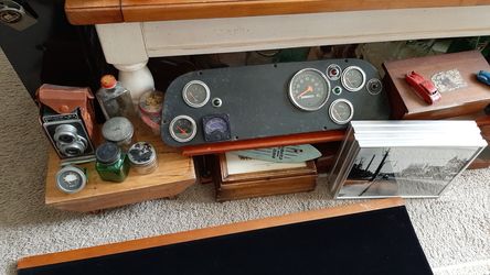 Boxes dashboards glass