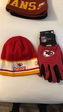 Kansas City Chiefs Beanie And Gloves