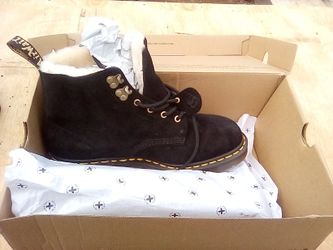 Boots Size 11