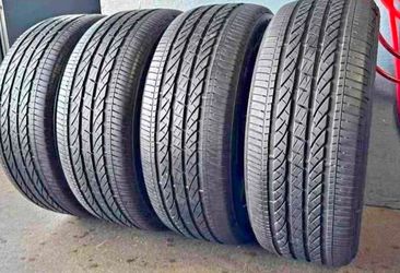 215 55 18 Bridgestone tires Con 80% de Vida Las 4🚀🚀🚀