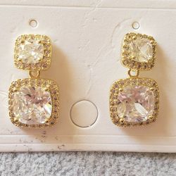 Zirconia Stone Gold...very Shiny 