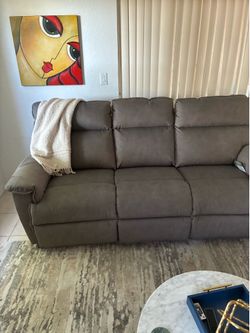 Recliner sofa