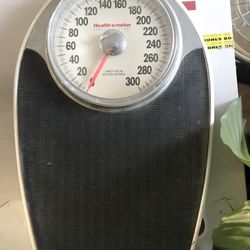 Dial Analog Precision Bathroom Scale, Analog Bath Scale, Measures Weight Up to 300 Lbs