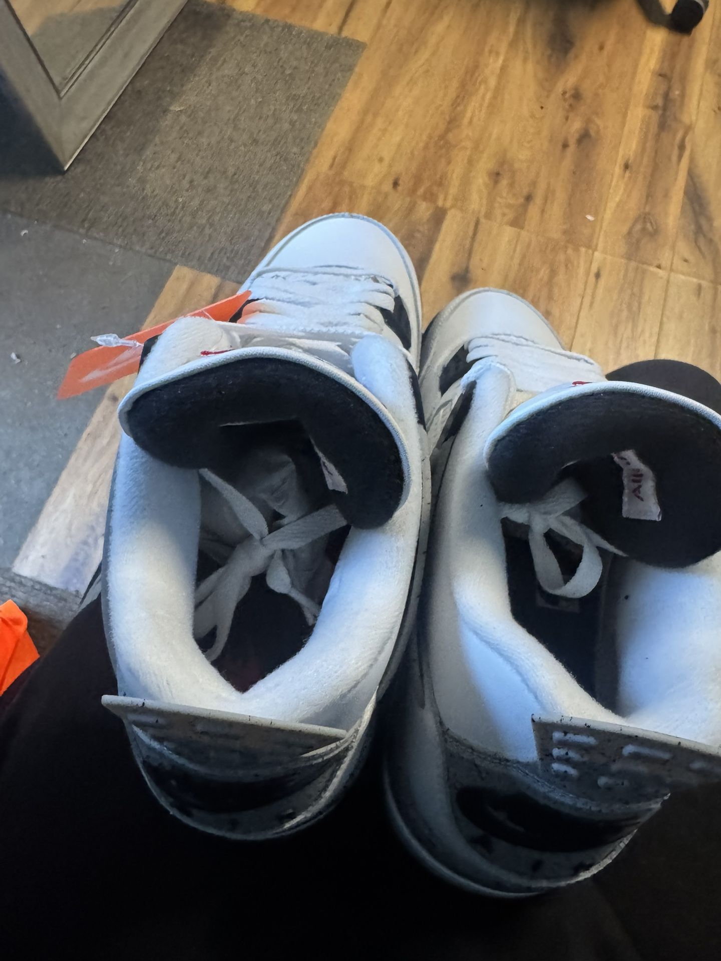 Jordan 4 White Cement