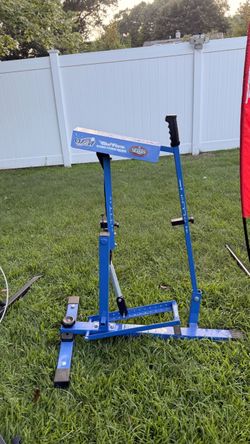 Louisville Slugger Blue Flame Pitching Machine