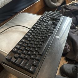 Skorpian K2 RBG clicky mechanical gaming keyboard 