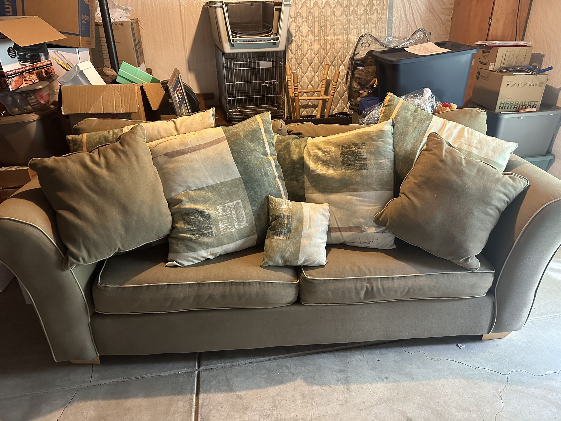 Couch With Cushions