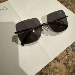 Like New Michael Kors Women’s MK1150 Quebec Sunglasses In Black