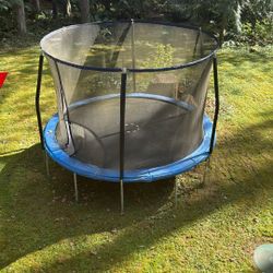 Free Trampoline 