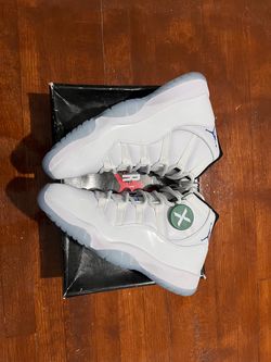 Legend blue Jorden 11s