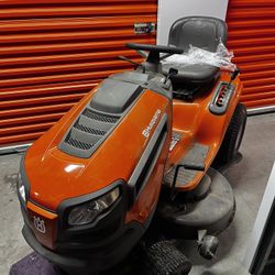 Lawn Tractor  Husqvarna YTA 22V46