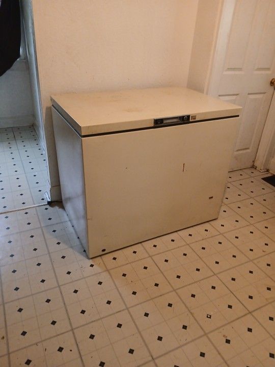 Deep Freezer