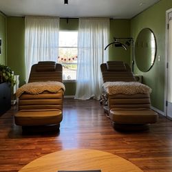 Electric Massage / Lash / Beauty Bed (2 Beds W/ Matching Chairs)