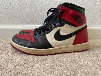 Nike Air Jordan 1 Bred Toe size 9.5 Men’s Sneakers - Good Condition