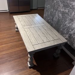 Antique White Coffee Table New!!!