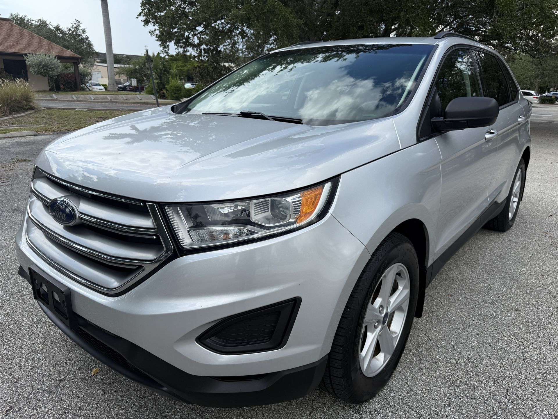 2017 Ford Edge