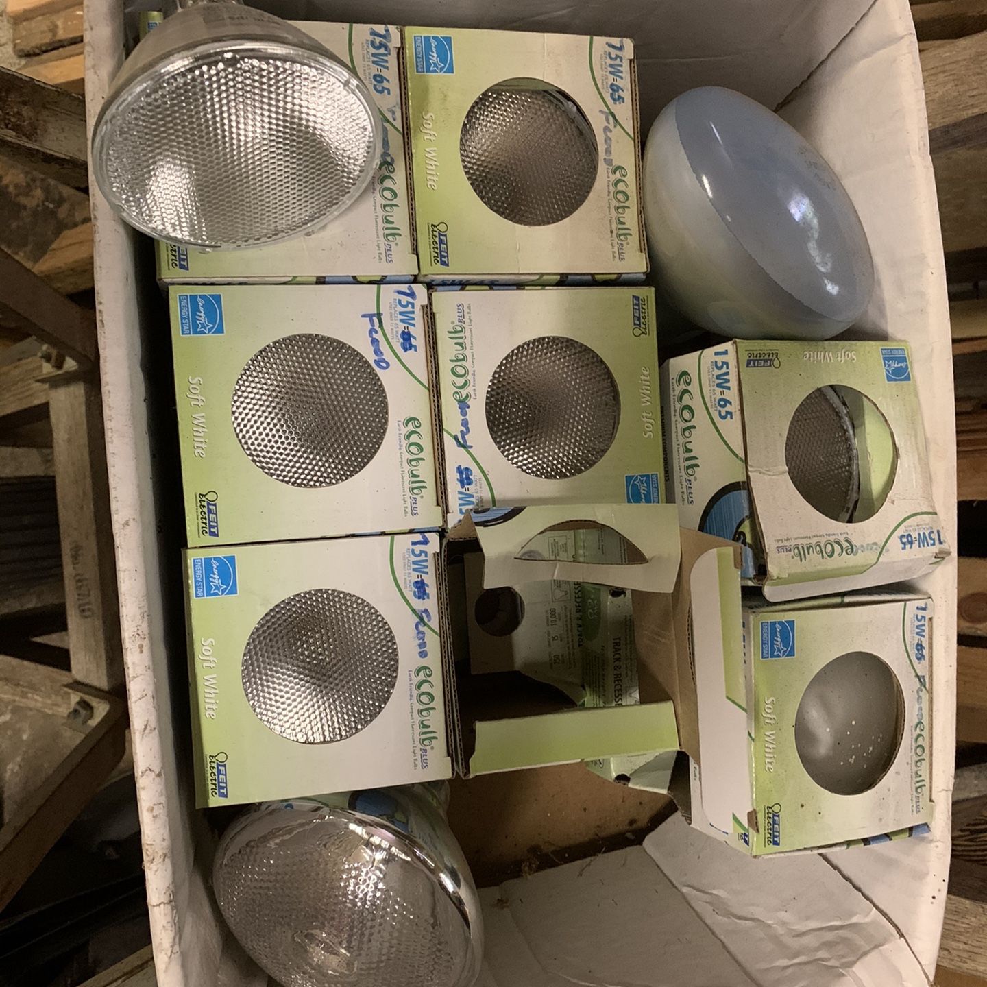 10 light bulbs 7 are spots others vary