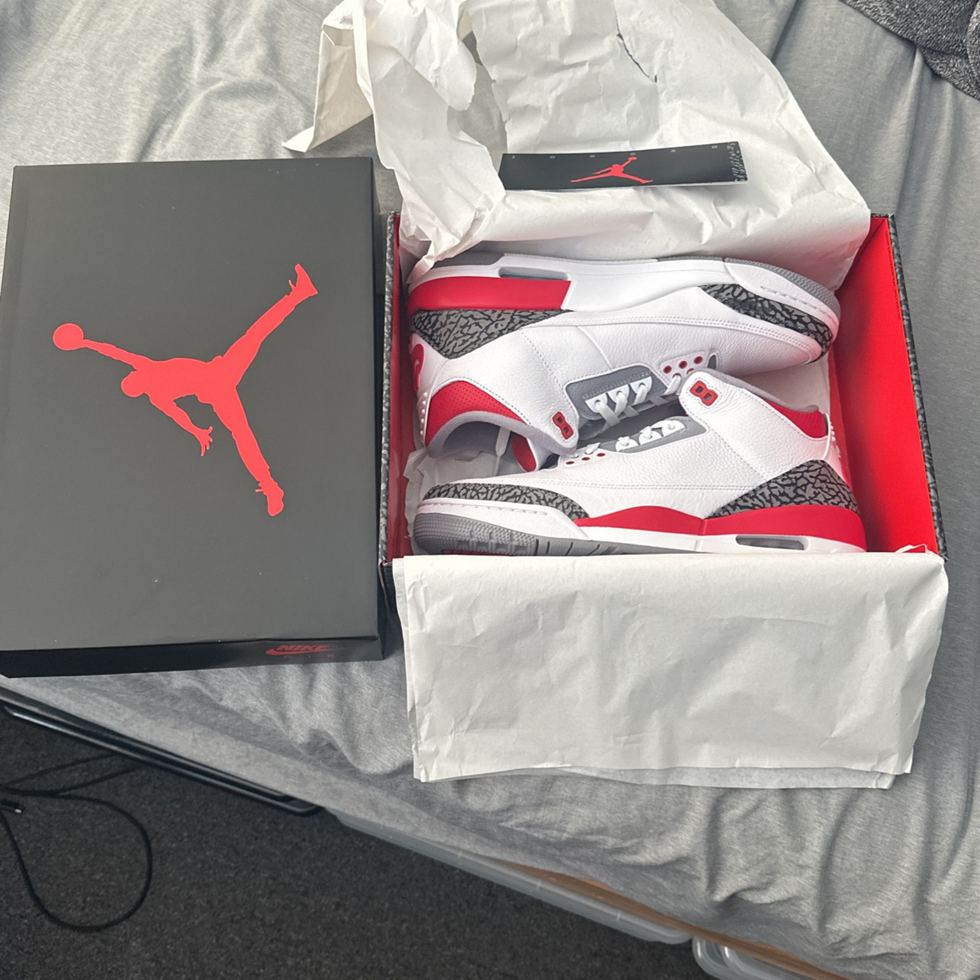 Air Jordan 3 🔥 Red
