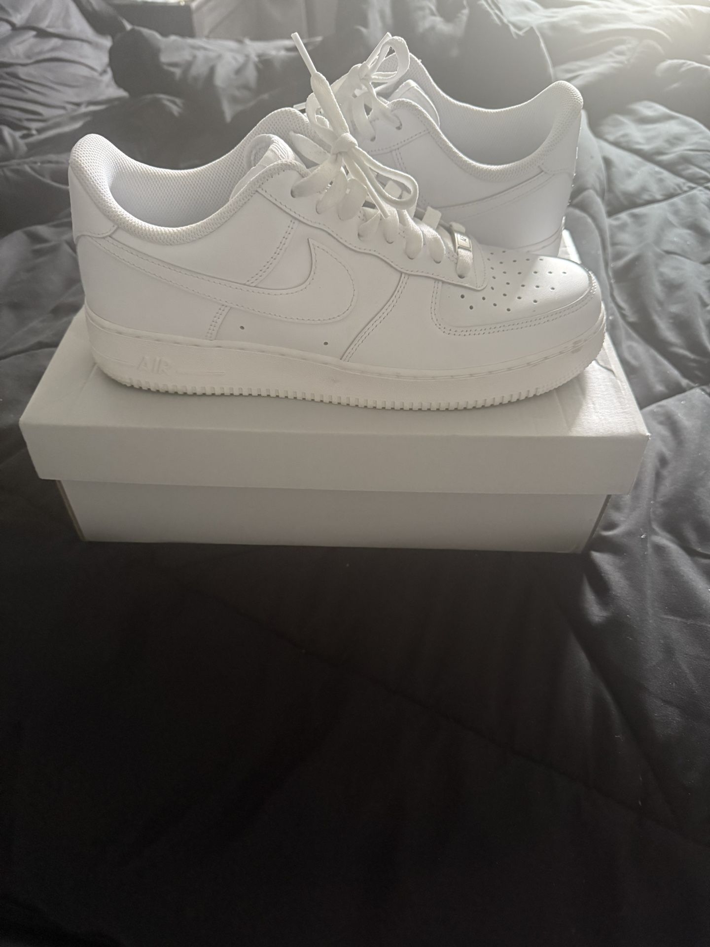 Men’s Nike All White Air Force 1’s