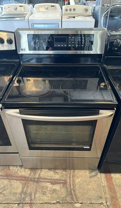 Stainless LG Electric Range with Glass Top