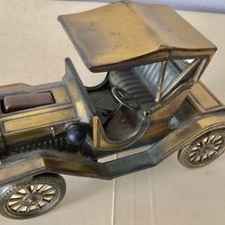 Vintage Die Cast Ford Model T Tabletop Cigarette Lighter Brass Automobile Detailed