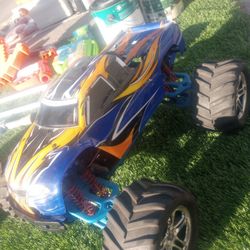 SUPER FUN AND FAST TRAXXAS 