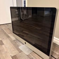 Mac Desktop ( Used )