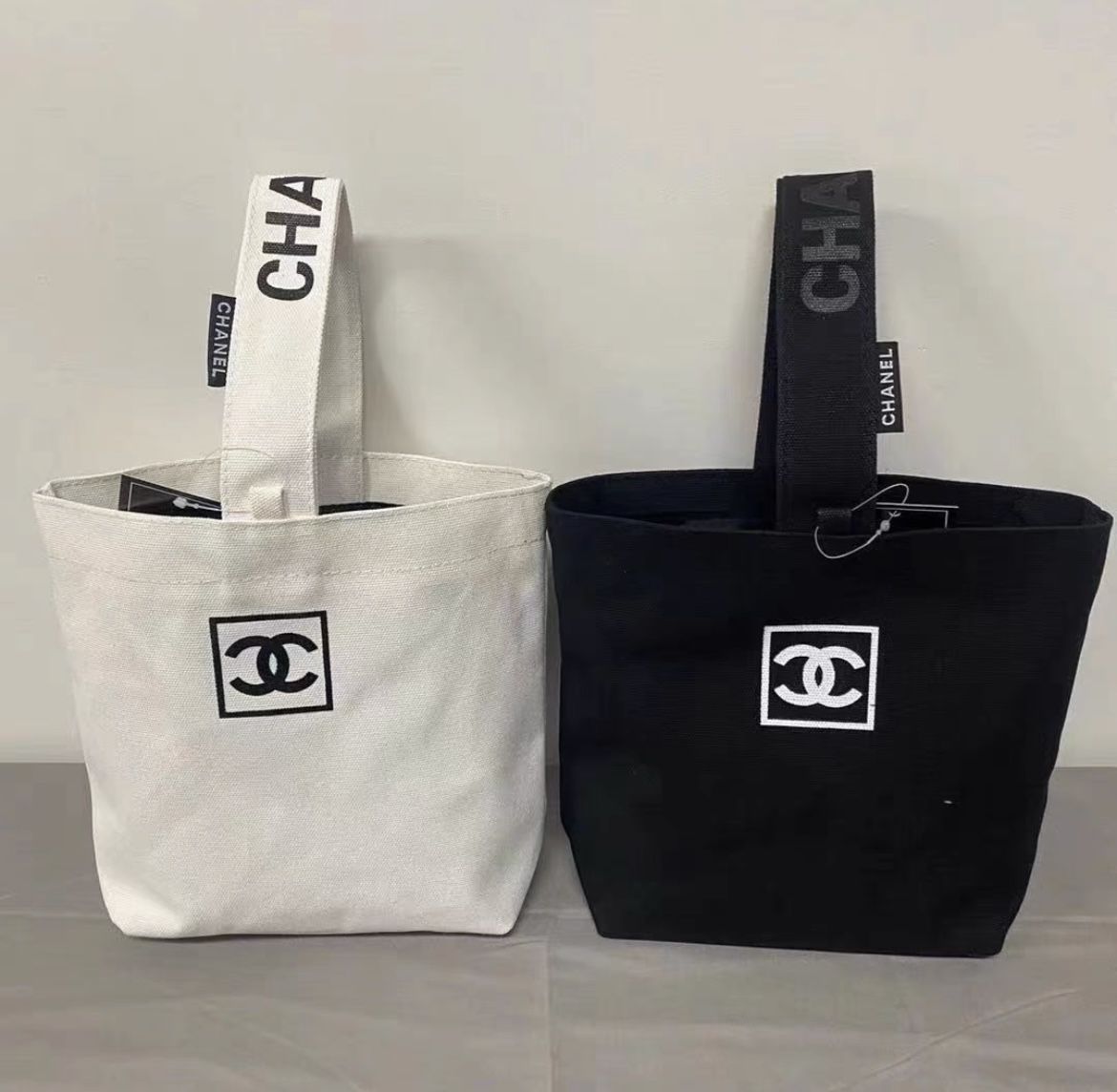 chanel gift bags small