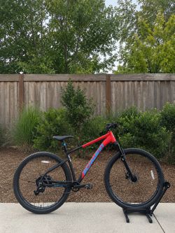 Schwinn Taff Comp 29er Mountain Bike Disc Brakes Bicycle