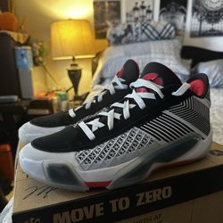 Jordan 38 Low Size 10 Excellent Condition