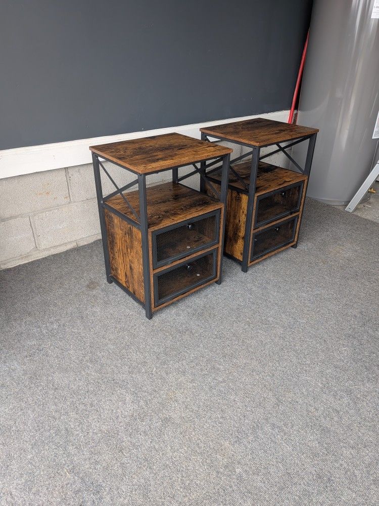 Industrial Farmhouse Nightstand Pair – Rustic Wood & Metal – Excellent
