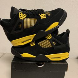 Jordan Retro 4 Thunder Sz 11.5